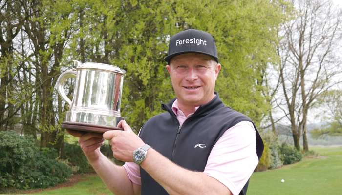 Hutcheon holds off challengers to prevail at PGA Play-Offs